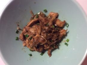 装盘，撒上葱花