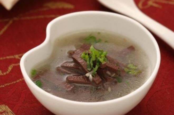 芹菜姜丝猪血汤