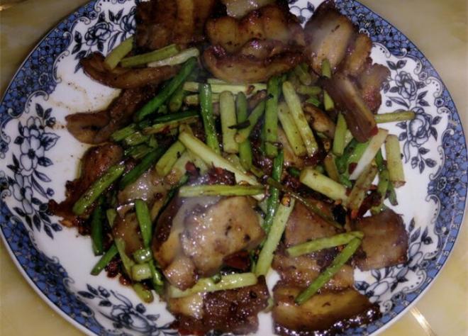 蒜薹回锅肉