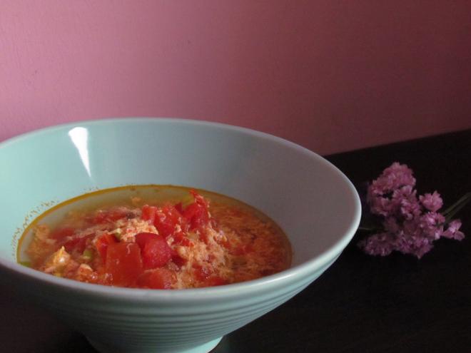 番茄酸辣蛋汤