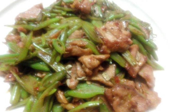 豆角炒肉
