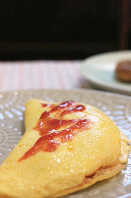 你做的蛋包饭总是破皮？学会这一招，再也不用担心这个问题了！