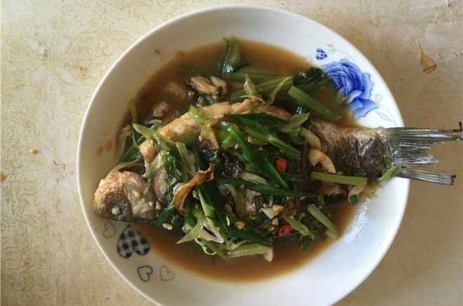 红烧鲫鱼