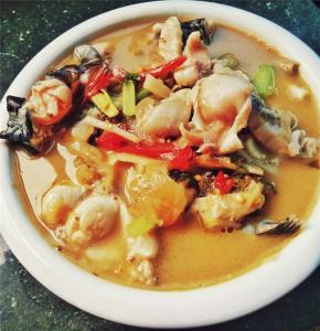 最后肉鲜味美得泡菜鱼就做好啦！