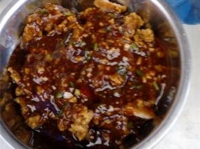 最后色香味俱全的川系糖醋里脊就做好啦