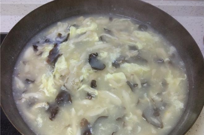 鲜蘑木耳鸡蛋汤