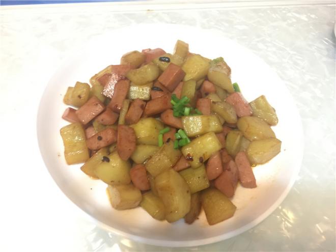 老黄瓜炒火腿肠