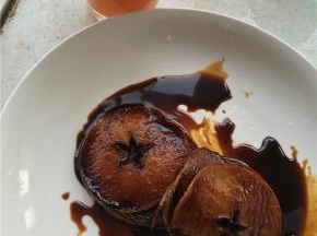 加葡萄干装盘