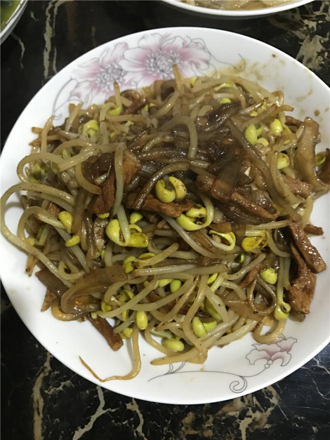 豆芽粉条肉