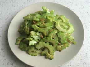 继续翻炒两分钟左右即可出锅。