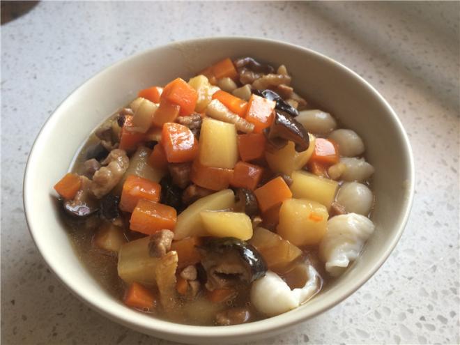 土豆肉丁猫耳朵