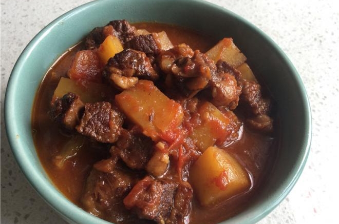 西红柿炖牛腩