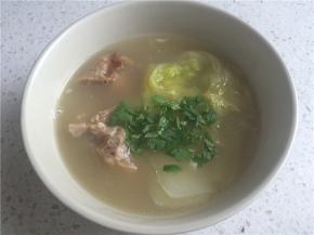 根据个人喜好，可加适量香菜或香葱享用。