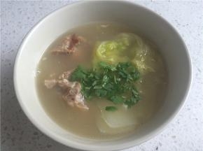 根据个人喜好，可加适量香菜或香葱享用。