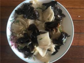 炒熟后盛出装盘即可