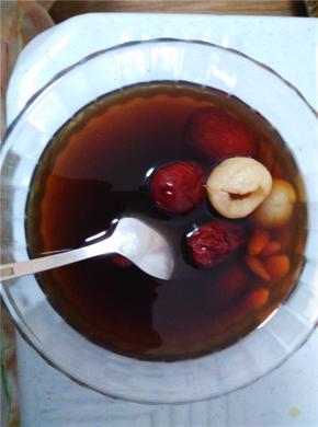 只需几步，糖水便做好了。