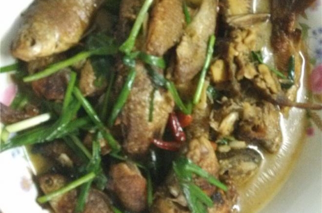 红烧小鲫鱼