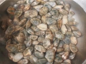 花甲买来泡水吐沙子