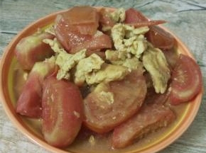 翻炒3分钟左右，出锅（喜欢的朋友可以加点砂糖）