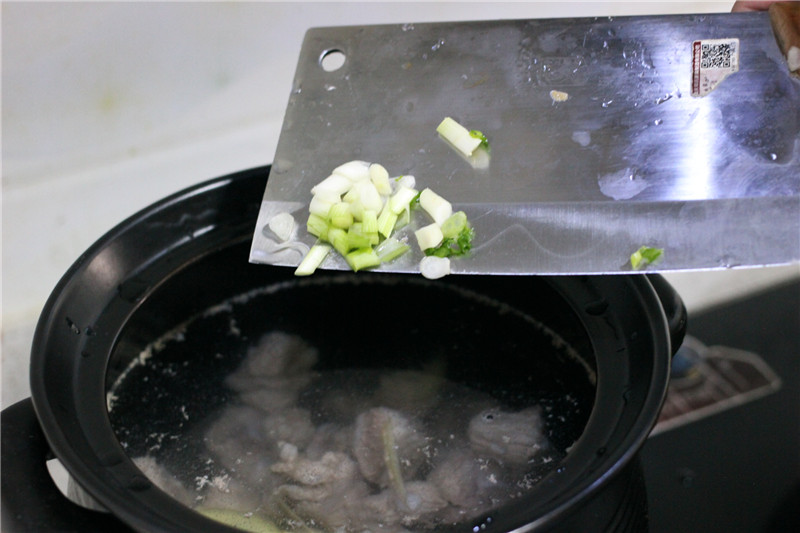 寂寞冷夜，最暖不过一锅排骨玉米浓汤