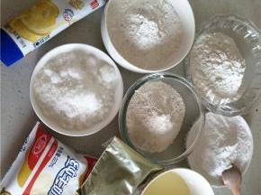 这道小甜点的食材如下。