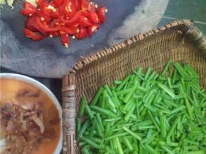 准备好食材，洗净