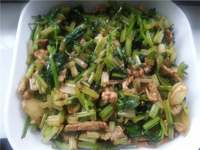 芹菜肉丝