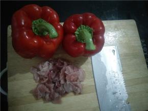 猪肉切片 甜椒洗净