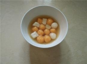 小火煮至红糖化掉，装碗即可