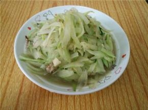 装盘出锅即可