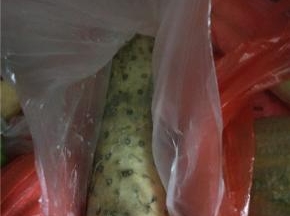 炒菜用的山药要选这种粗的，细的山药比较绵软适合做汤，这种粗的山药口感爽脆适合做菜