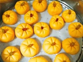 放入蒸锅内，蒸15分钟即可