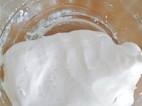 糯米粉加牛奶和成如下面团