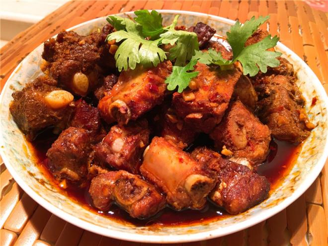 电饭煲蒸蒜蓉排骨