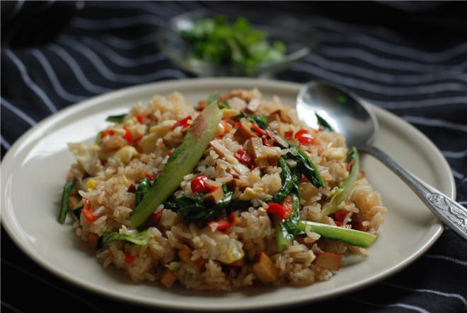 鸡蛋干蛋炒饭