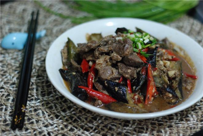 茄子炒牛腩