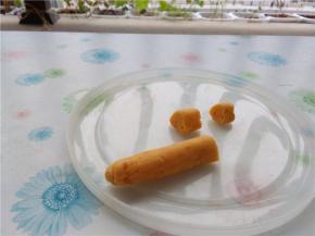 取少许搓成长条，切小块