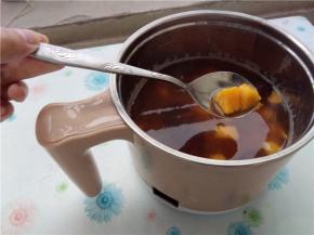 煮熟后根据个人口味加糖即可