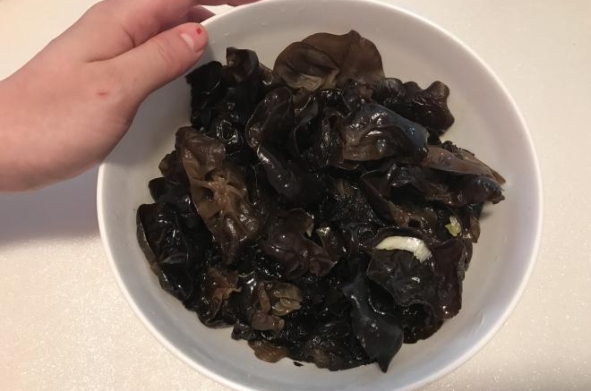 凉拌木耳