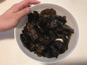 最终将各个佐料搅拌一下即可