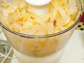 放入料理机打成泥。