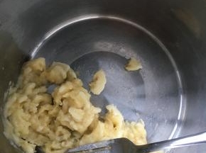 香蕉压成香蕉泥