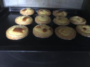 当蛋挞出现焦化的时候，差不多就可以了