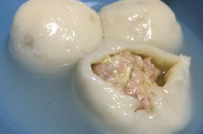 白菜肉汤圆