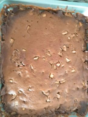 25分钟后香甜可口的布朗尼就做好了。