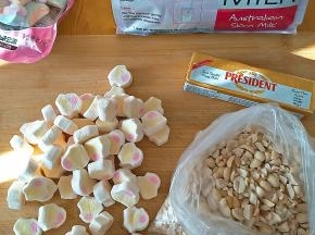 所需主食材如下。