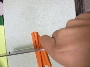 胡萝卜同样切丁