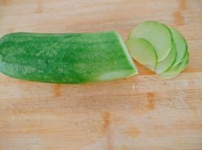 所需主食材如下。
