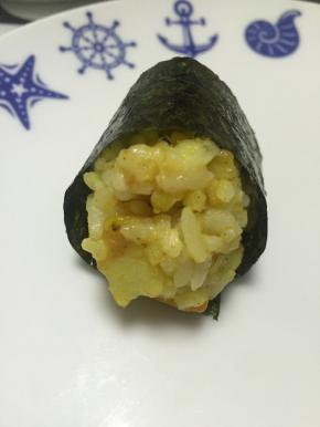 卷好放入盘中即可食用