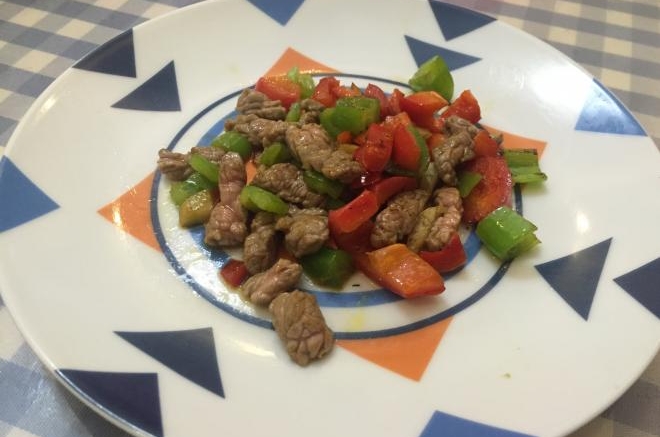 彩椒小牛肉